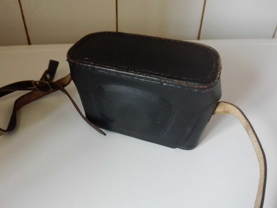 Фотоапарати  Perfekta II и Kodak Instamatic 25 Camera.