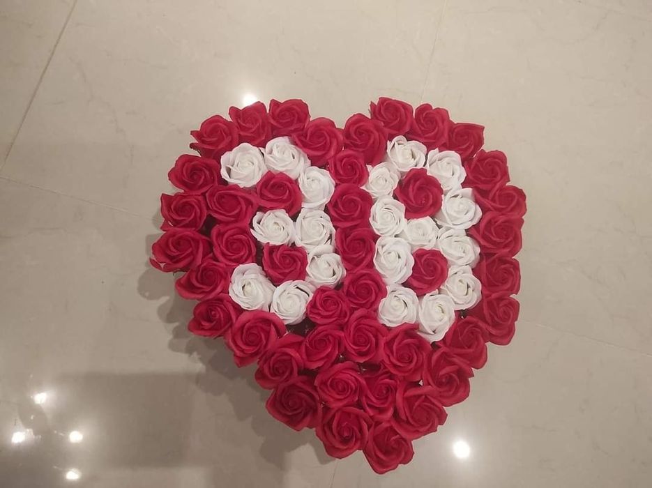 Aranjamente din trandafiri de săpun parfumați