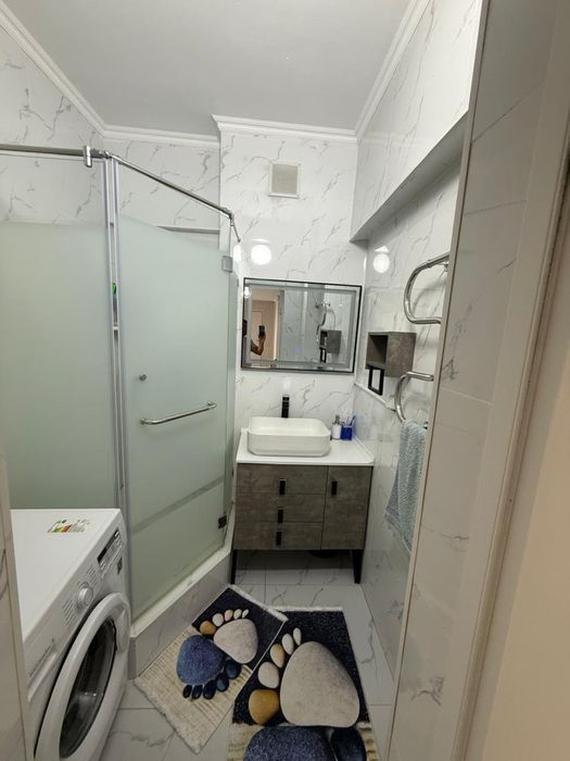 2-комн квартира 65м2  4этаж