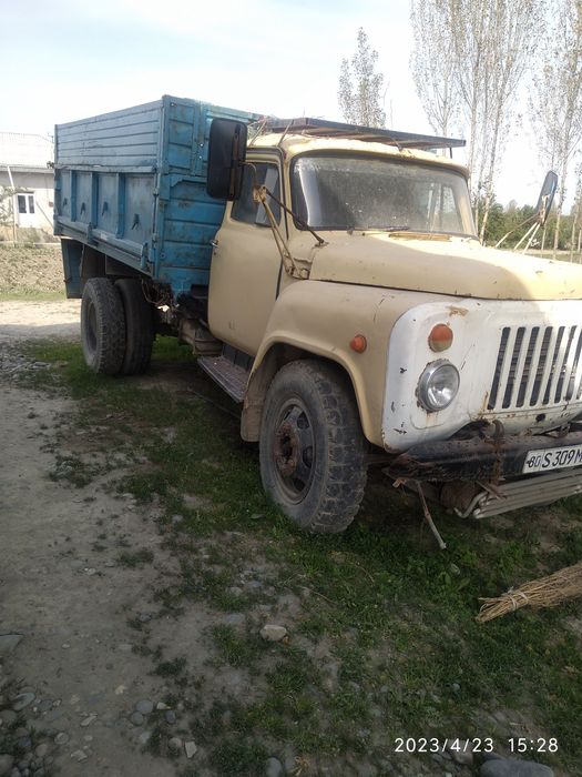 Gaz 53 samasval sotiladi