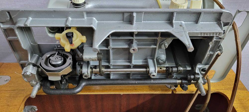 Продаю Швейную машинку Чайка м 14