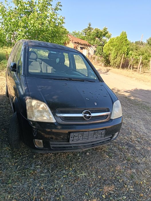 Опел Мерива на части