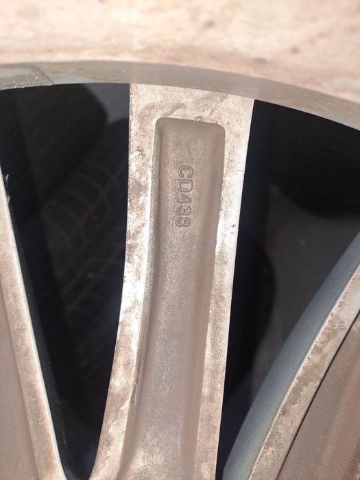 Гуми с джанти за BMW 7 -G30,G31-спорт пакет-275/40/19 с 245/45/19