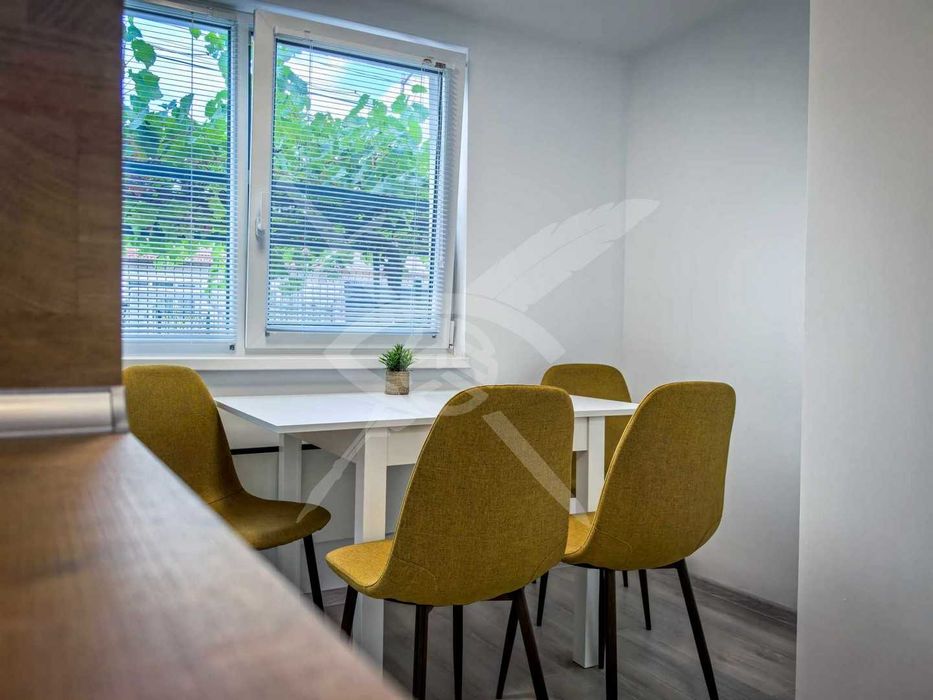 Дава се под наем Етаж от къща в София, Модерно предградие - 70 кв.м за 750 € - Снимка #2