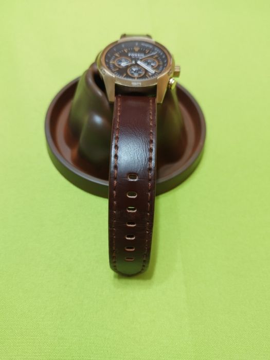 Продавам часовник Fosul