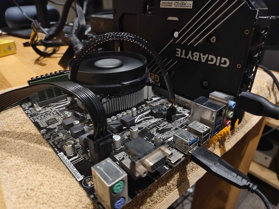 Kit Ryzen 3600 + Asus Prime A320m-K + Cooler Stock