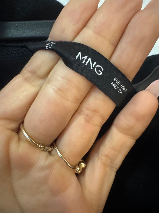 Гащеризон ленен на MANGO