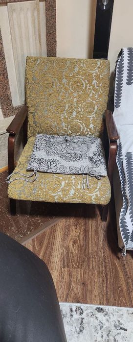 Мебель б/у. В хорошем состоянии.