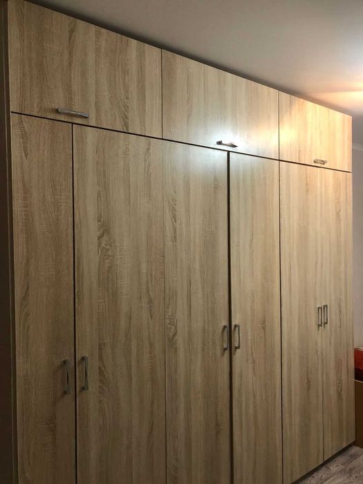 Продам вместительный шкаф