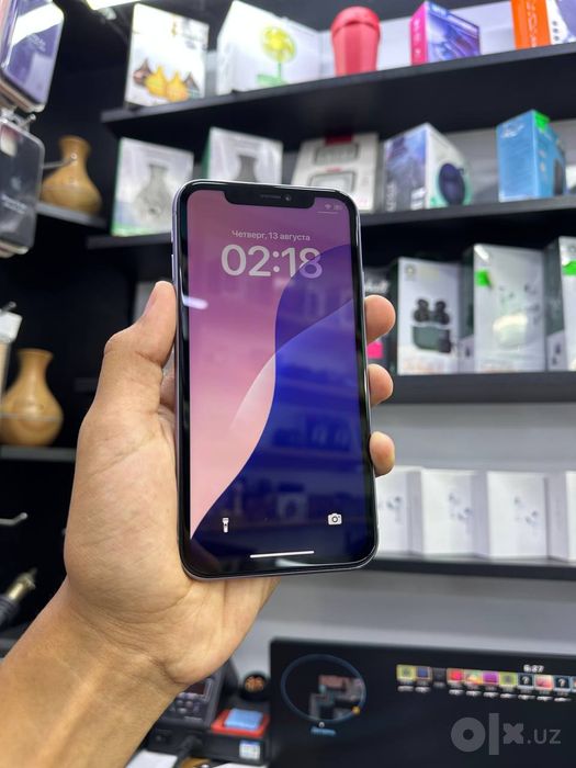Iphone 11          .