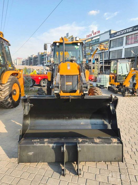 Экскаватор-погрузчик JCB 3CX PRO