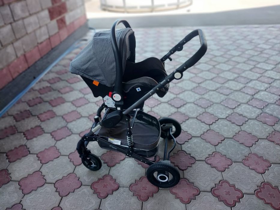 Продам детскую коляску