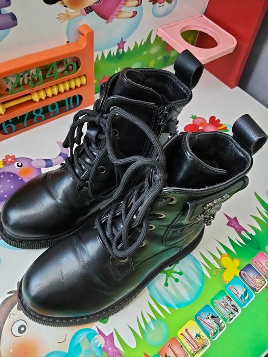 Încălțăminte de copii