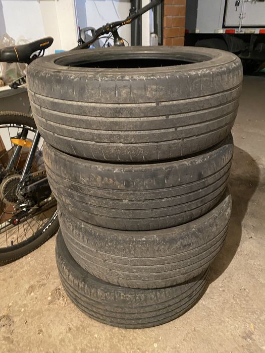 Продам шины летнее 215х55х17