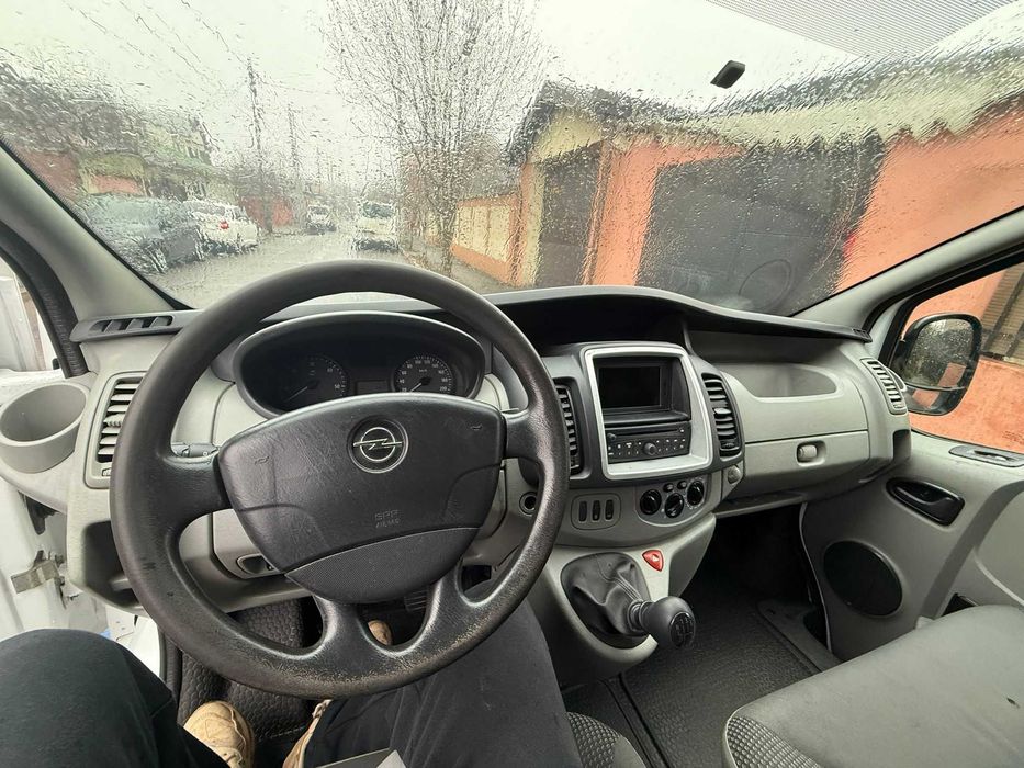 Opel Vivaro 2011 – 214.000 km