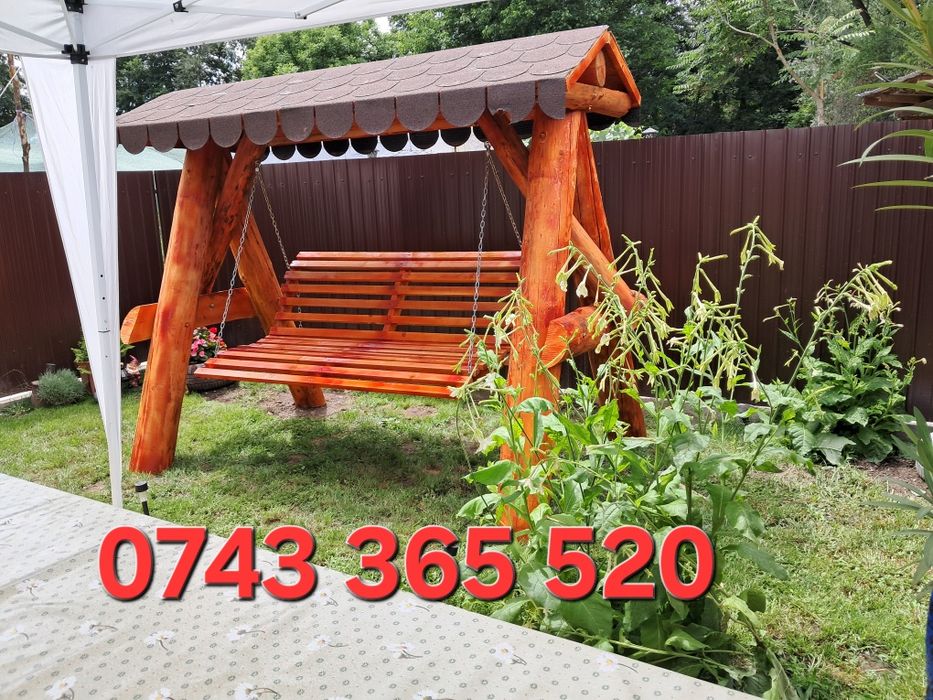 Balansoare rustice din lemn rotund