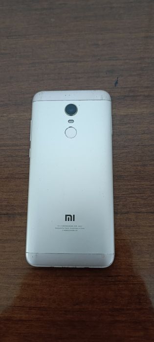 Redmi 5+ sotiladi