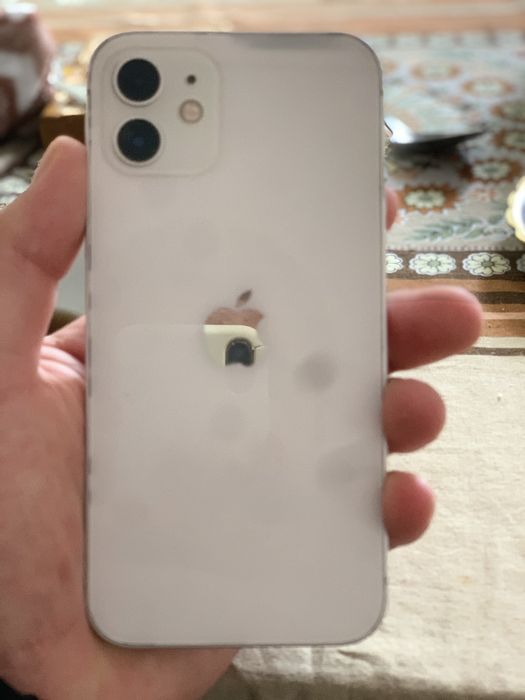 Iphone 12       .