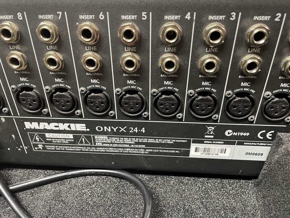 Consola de mixare cu 24 de canale Mackie Onyx 24.4