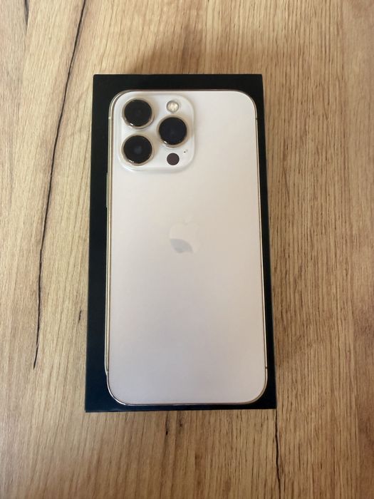 Телефон Iphone 13 pro
