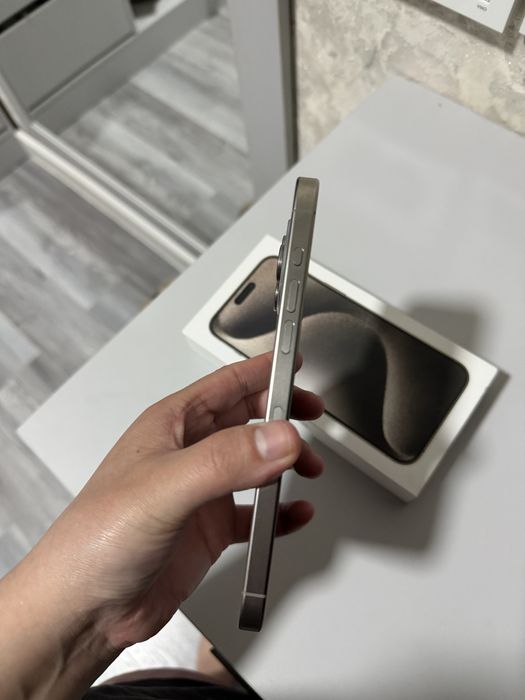 Продам телефон iphone 15 про макс