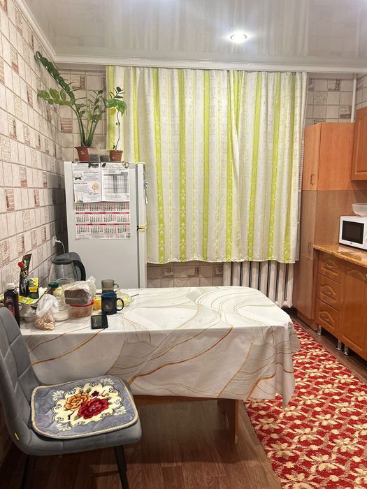 Продам 4х комн кв 5б мкр