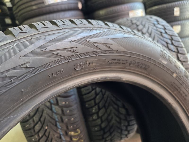 235/50/19 NOKIAN 4бр