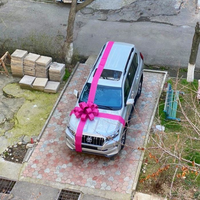 Банты на машину