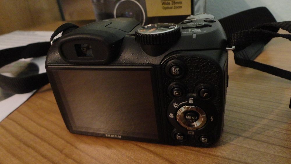 Цифров фотоапарат/Камера FUJIFILM FINEPIX S2960,14.0 MPx,,18x