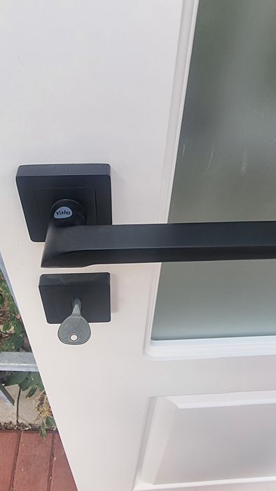 Usa interior alba Pinum 200 x 70