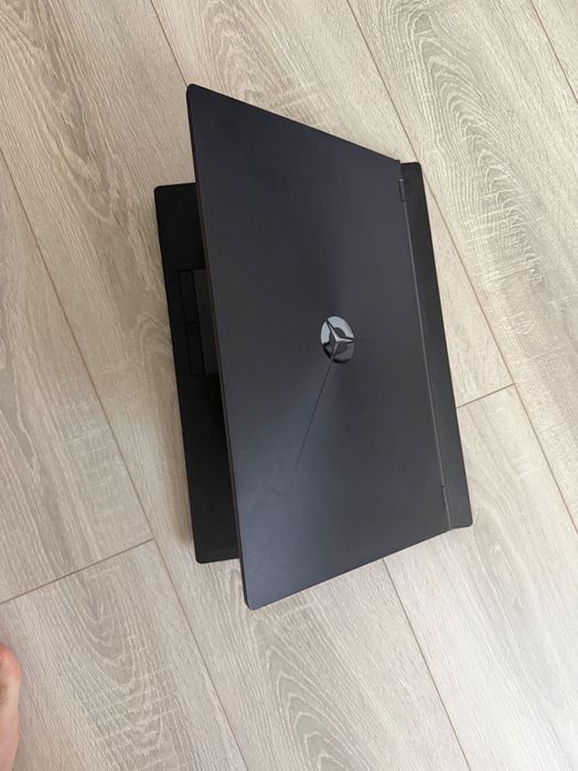 Laptop de vânzare
