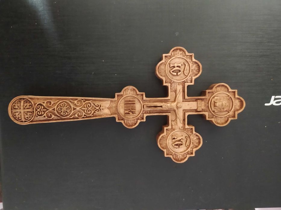Cruce binecuvantareb 25 cm sculptata in lemn de fag