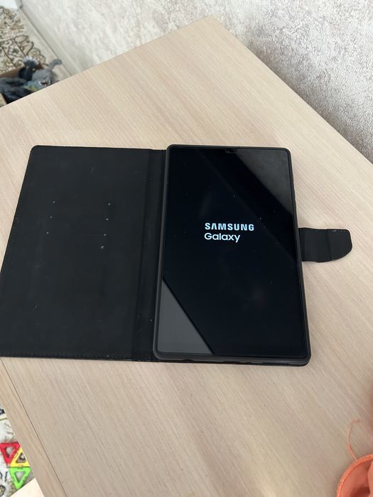 Продается планшет Samsung Tab A7. Sim поддерживает