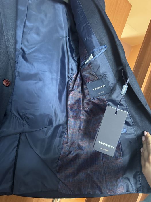 Мъжко сако с панталон.