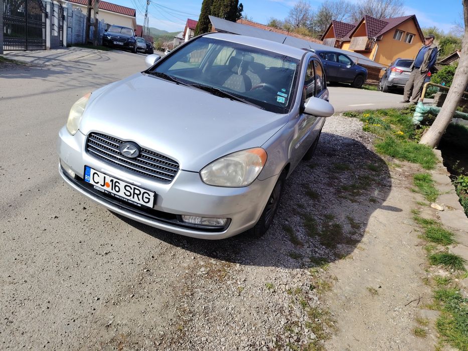 Vând Hyundai Accent