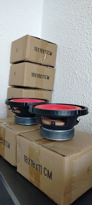 Басови високоговорители