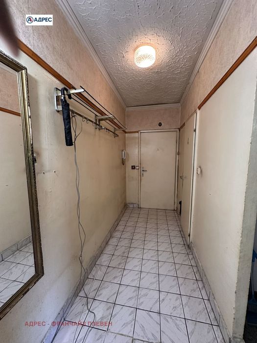 Продава се Двустаен апартамент в Плевен, Сторгозия - 57 кв.м за 1229 €/кв.м - Снимка #6