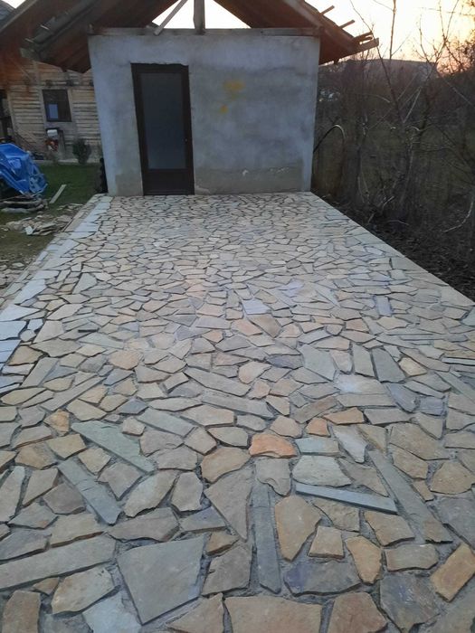 Amenajare cu Piatră de Munte (Montaj Inclus)