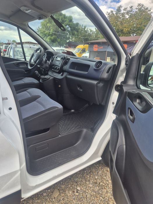 Opel Vivaro / 2019/ 6 locuri+marfă  / 161.131 km/ garantie  12 luni