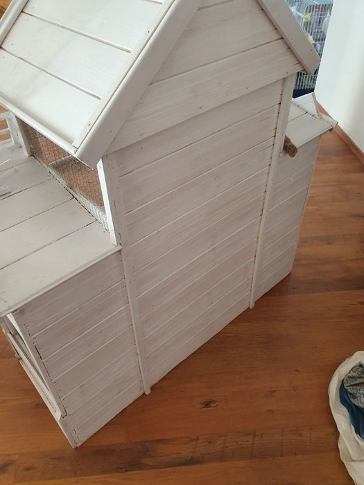 Colivie deosebita tip castel mare