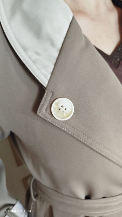 Продается тренч.