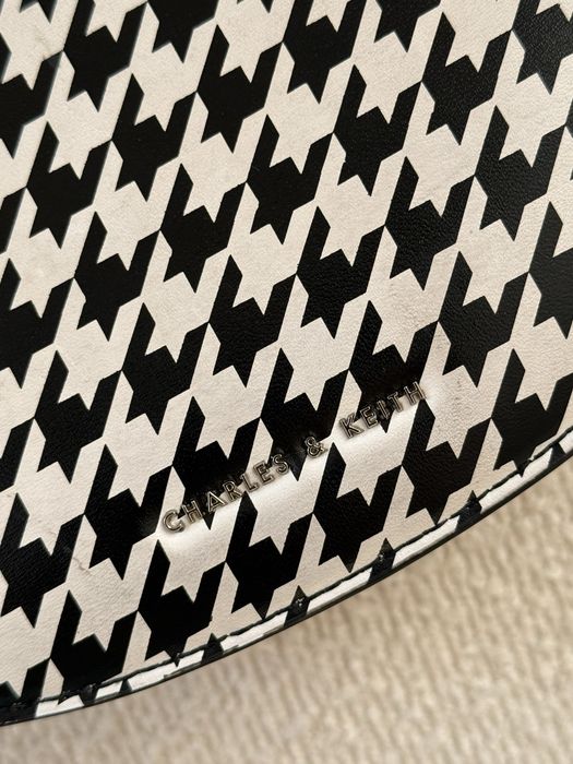 Сумка от Charles&Keith