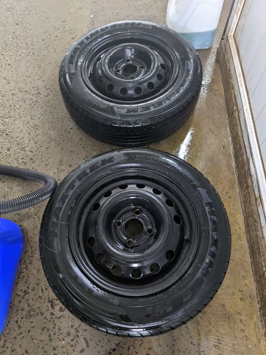 Продам 2 колеса с шинами