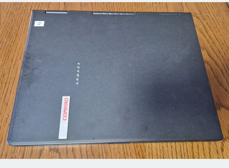 Dezmembrez laptop compaq armada m700