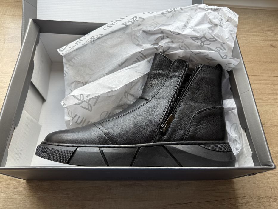 Чисто нови мъжки кожени боти Gianni