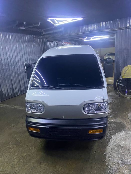 Damas Navarot Sotladi