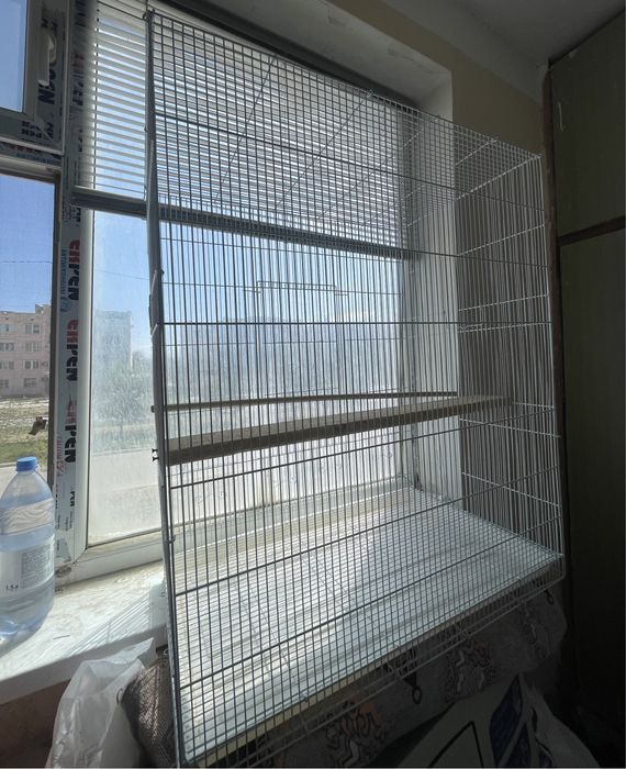 Продается клетка (для птиц, грызунов)