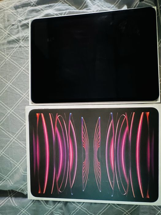 Марка планшета: Apple
