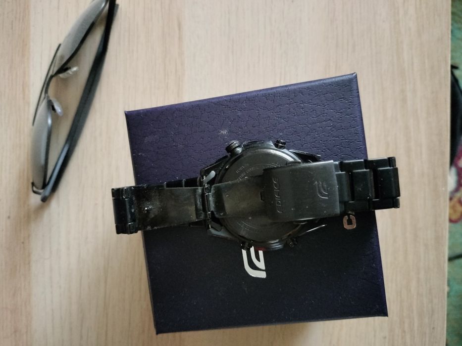 Vand Casio Edifice ecb s100 DC solar
Incarcare solara.bluetooth,aplica