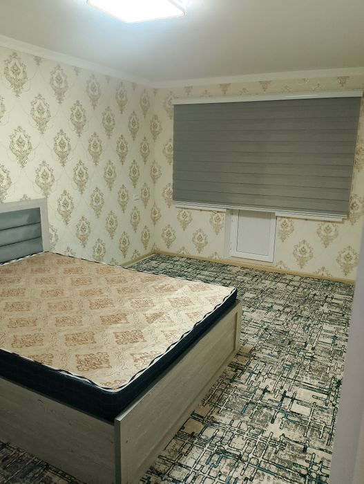 Fargona shahar frunza masifda 1honali uy  oilaga ijaraga beriladi